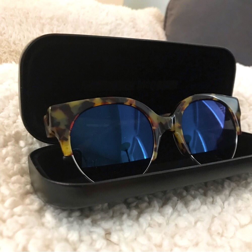 Authentic ALEXANDER MCQUEEN NEW sunglasses tortoiseshell luxe-camo blue lenses